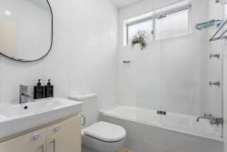 138 Kingsland Rd N, Bexley North NSW 2207, Australia