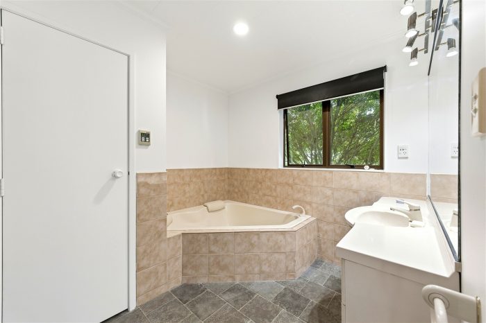 81 Ching Road, Lower Moutere, Tasman, Nelson / Tasman, 7175, New Zealand