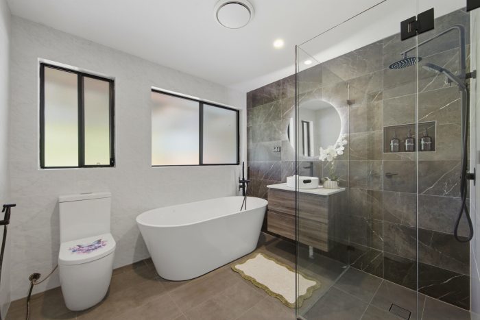 2 Coachline Pl, Belrose NSW 2085, Australia