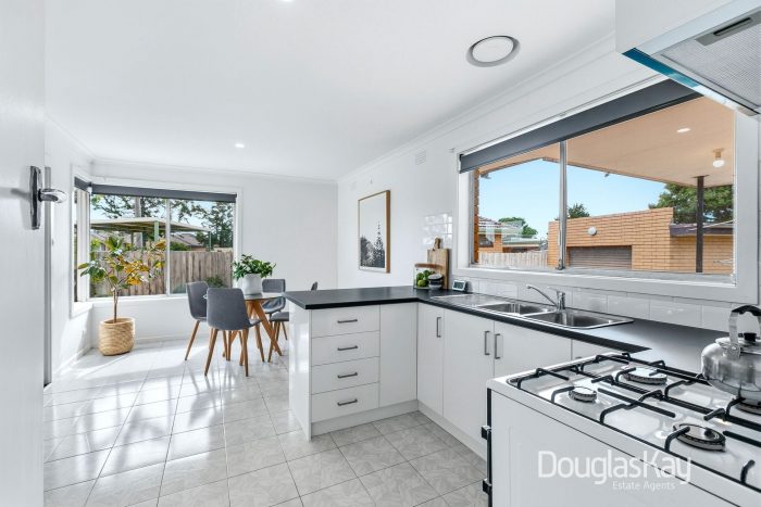 6 Dalpura Dr, Sunshine West VIC 3020, Australia