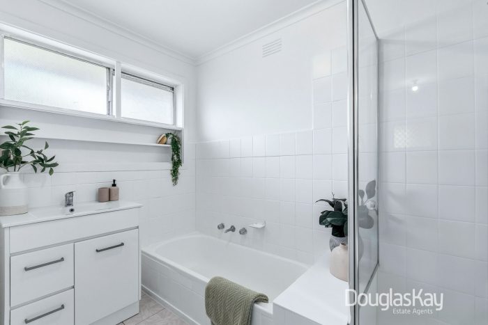 6 Dalpura Dr, Sunshine West VIC 3020, Australia