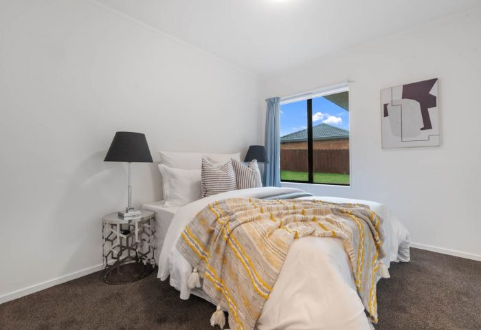 32 Davington Way, Burswood, Manukau City, Auckland, 2013, New Zealand