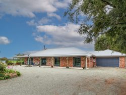 432 Deep Creek Road, Waimate, Canterbury, 7978, New Zealand