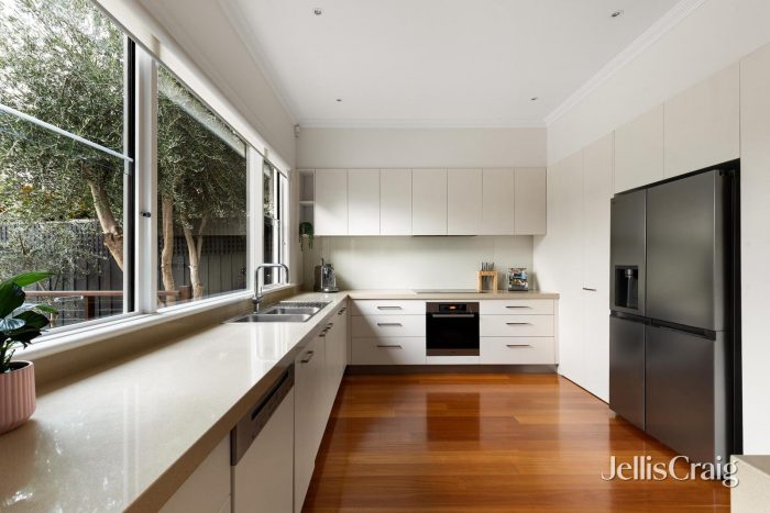 5 Doonkuna Ave, Camberwell VIC 3124, Australia