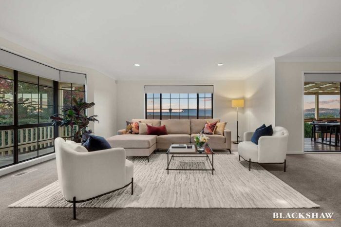 18 Ebenezer St, Bonython ACT 2905, Australia