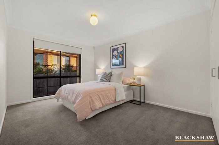 18 Ebenezer St, Bonython ACT 2905, Australia