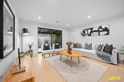 29 Elmsford Cres, Cranbourne West VIC 3977, Australia