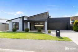22 Explorer Dr, Turners Beach TAS 7315, Australia