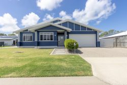 6 Eastbark court, Richmond QLD 4740, Australia