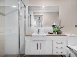 5/340 Hume St, Centenary Heights QLD 4350, Australia