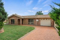 6 Kerkeri Cl, Isabella Plains ACT 2905, Australia