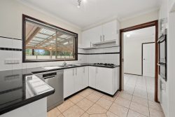 6 Kerkeri Cl, Isabella Plains ACT 2905, Australia