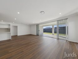 19 Wildflower Cct, Bellbird NSW 2325, Australia