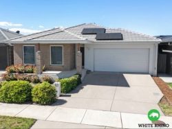 27 Lindbeck Cor, Googong NSW 2620, Australia