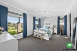 27 Lindbeck Cor, Googong NSW 2620, Australia