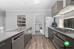 27 Lindbeck Cor, Googong NSW 2620, Australia