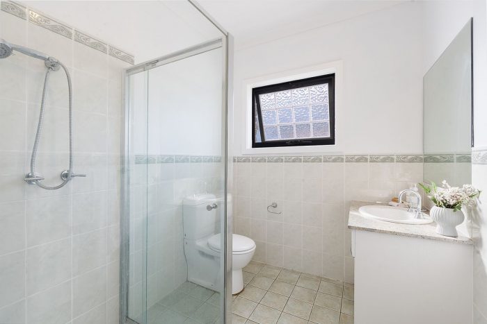 4A Berkeley St, Peakhurst Heights NSW 2210, Australia