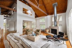 9 Meryl St, Armadale VIC 3143, Australia