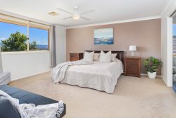 18 Mortlock Dr, Albion Park NSW 2527, Australia