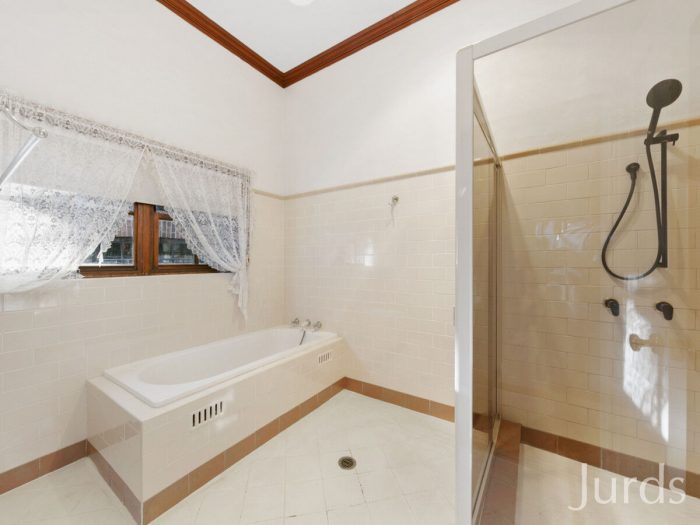131 Rodney Rd, Mount Vincent NSW 2323, Australia