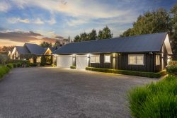 9 Oak Lane, Coatesville, Rodney, Auckland, 0793, New Zealand