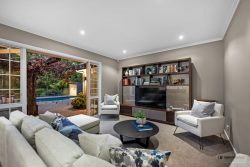 9 Oak Lane, Coatesville, Rodney, Auckland, 0793, New Zealand