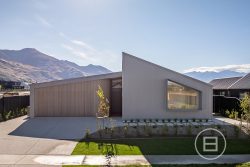 3 Packer Road, Wanaka, Otago, 9382, New Zealand
