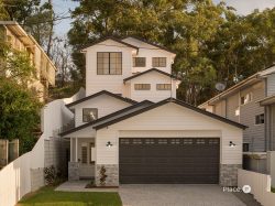 37 Brussels Ave, Morningside QLD 4170, Australia