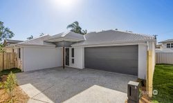 5 Nichols Rd, Kippa-Ring QLD 4021, Australia