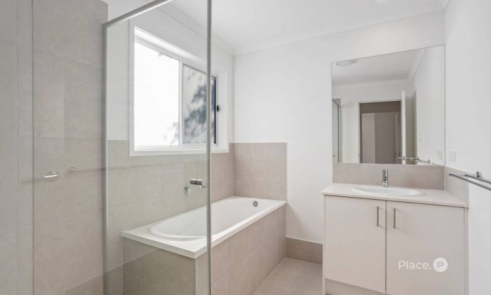 5 Nichols Rd, Kippa-Ring QLD 4021, Australia