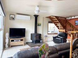 3 Reardon St, Port Fairy VIC 3284, Australia