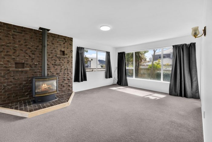 3 Rika Place, Kawaha Point, Rotorua, Bay Of Plenty, 3010, New Zealand
