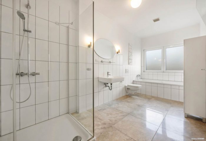61 Roberta Crescent, Orewa, Rodney, Auckland, 0931, New Zealand