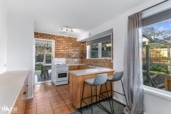 10 Sanddune Ct, Lauderdale TAS 7021, Australia