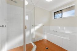 2/141 Station Rd, Burpengary QLD 4505, Australia