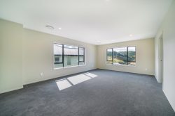 5 Swinton Place, Churton Park, Wellington, 6037, New Zealand