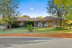 1 Thomas Hales Pl, Gordon ACT 2906, Australia