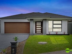 3 Tulip Way, Hamlyn Terrace NSW 2259, Australia