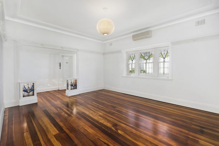 34 Undine St, Russell Lea NSW 2046, Australia