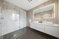 5 Utyana Pl, Frenchs Forest NSW 2086, Australia