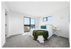 2/31 Wallace Road, Mangere Bridge, Manukau City, Auckland, 2022, New Zealand