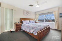 15A Bandalong St, Hillvue NSW 2340, Australia