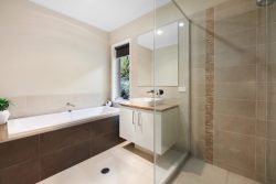 55A Coorabin Ct, Tallebudgera QLD 4228, Australia