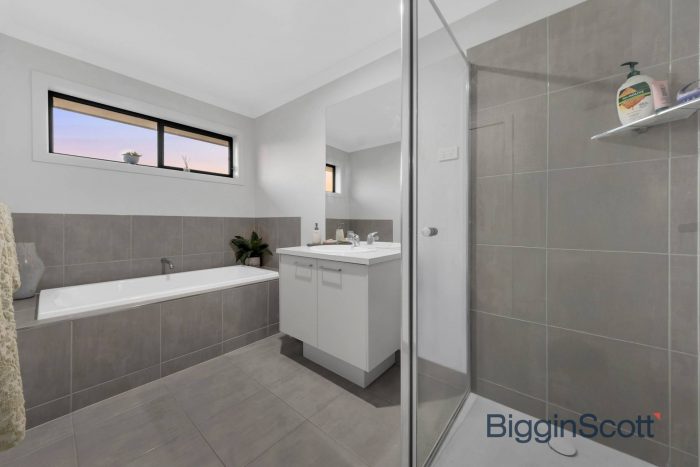 12 Trajectory Dr, Tarneit VIC 3029, Australia