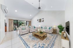 26/25 Abell Rd, Cannonvale QLD 4802, Australia