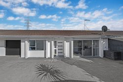 2/26 AIRFIELD ROAD, Takanini, Papakura, Auckland, 2112, New Zealand
