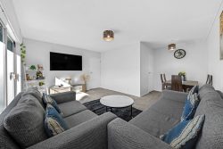 2/26 AIRFIELD ROAD, Takanini, Papakura, Auckland, 2112, New Zealand