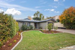 4 Alford Pl, Bonython ACT 2905, Australia