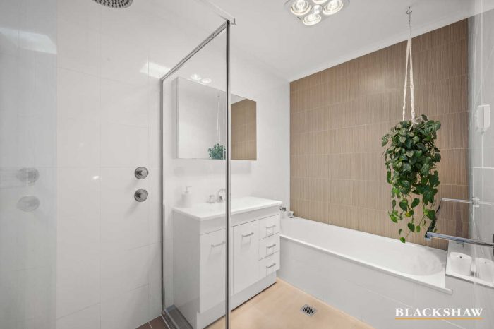 4 Alford Pl, Bonython ACT 2905, Australia