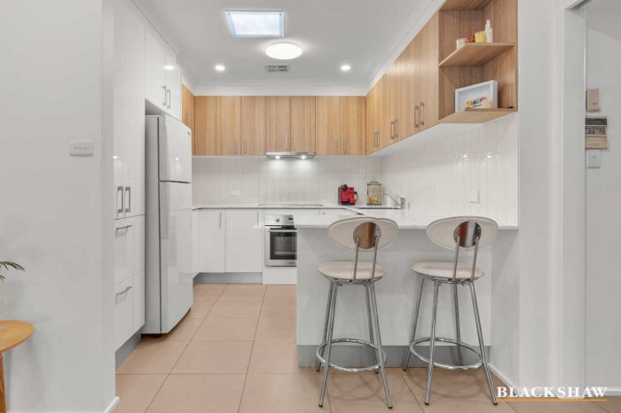 4 Alford Pl, Bonython ACT 2905, Australia